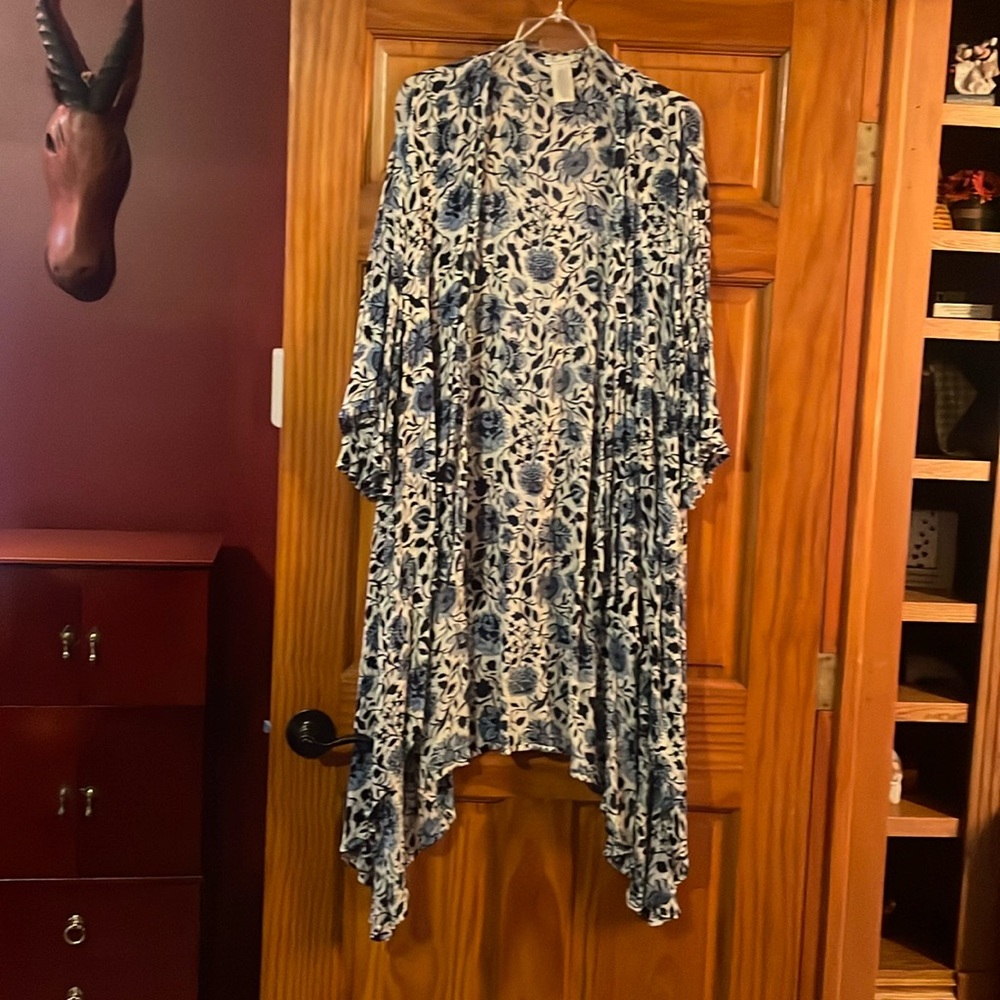 Lucky Brand floral kimono